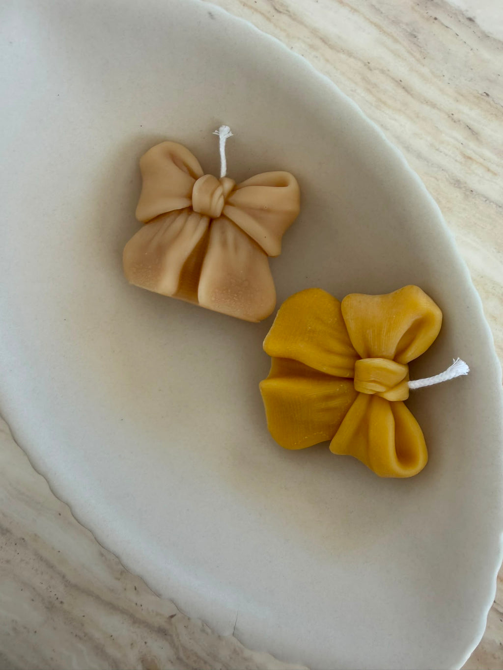 Handmade Pure Beeswax Bow Candle