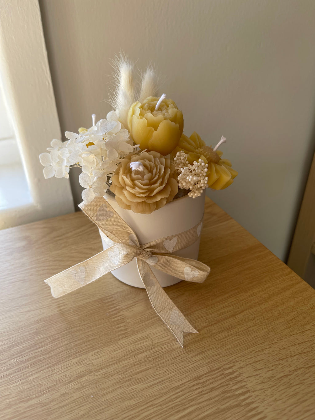 Handmade Beeswax Flower Candle Bouquet: Natural Scented Floral Décor