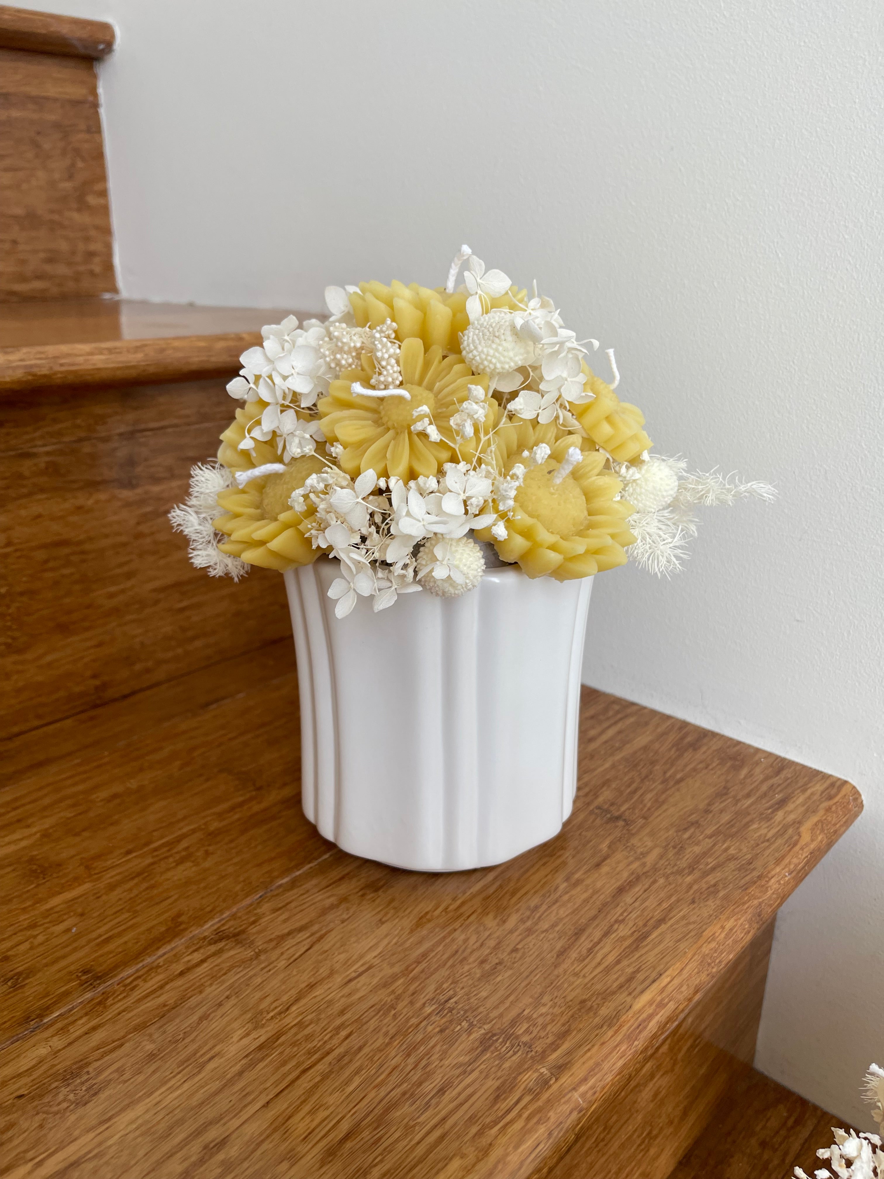 Handmade Beeswax Sunflower Candle Bouquet: Floral Home Dećor Gift