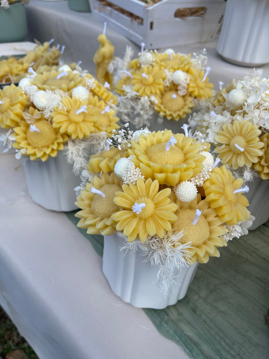 Handmade Beeswax Sunflower Candle Bouquet: Floral Home Dećor Gift