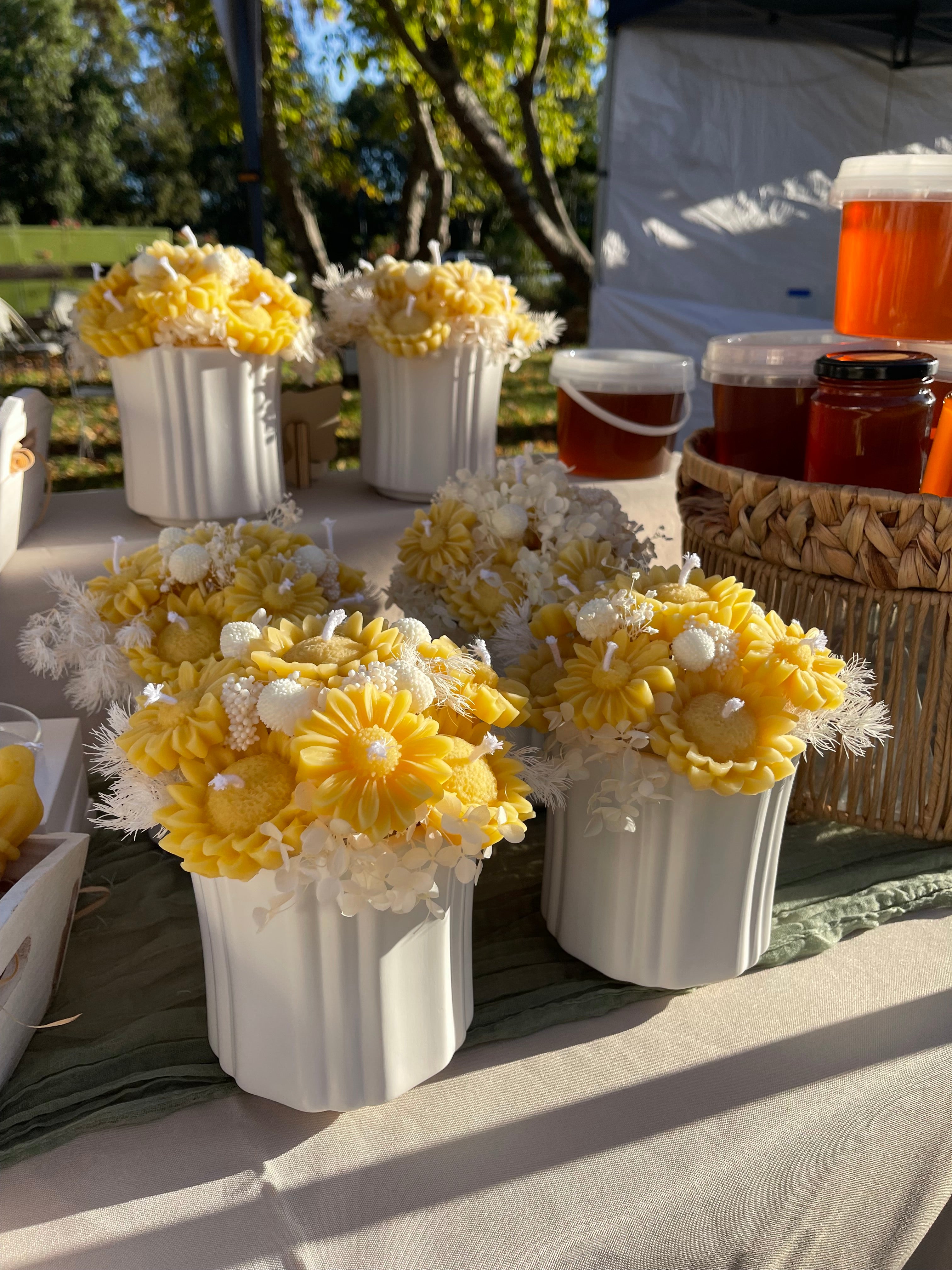 Handmade Beeswax Sunflower Candle Bouquet: Floral Home Dećor Gift