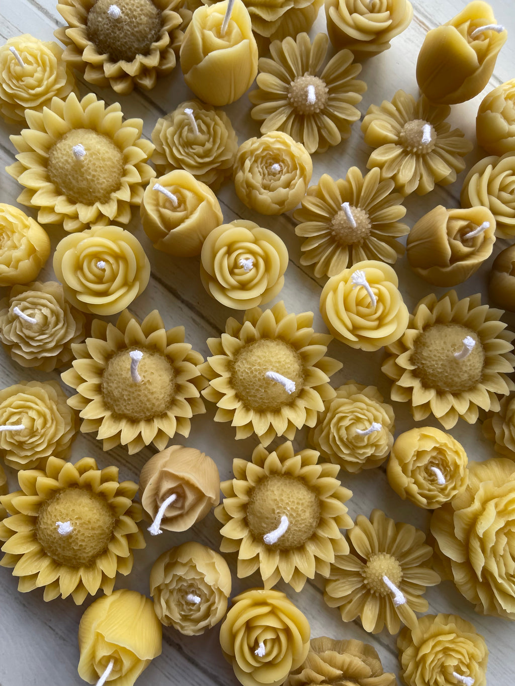 Beeswax Sunflower Candle