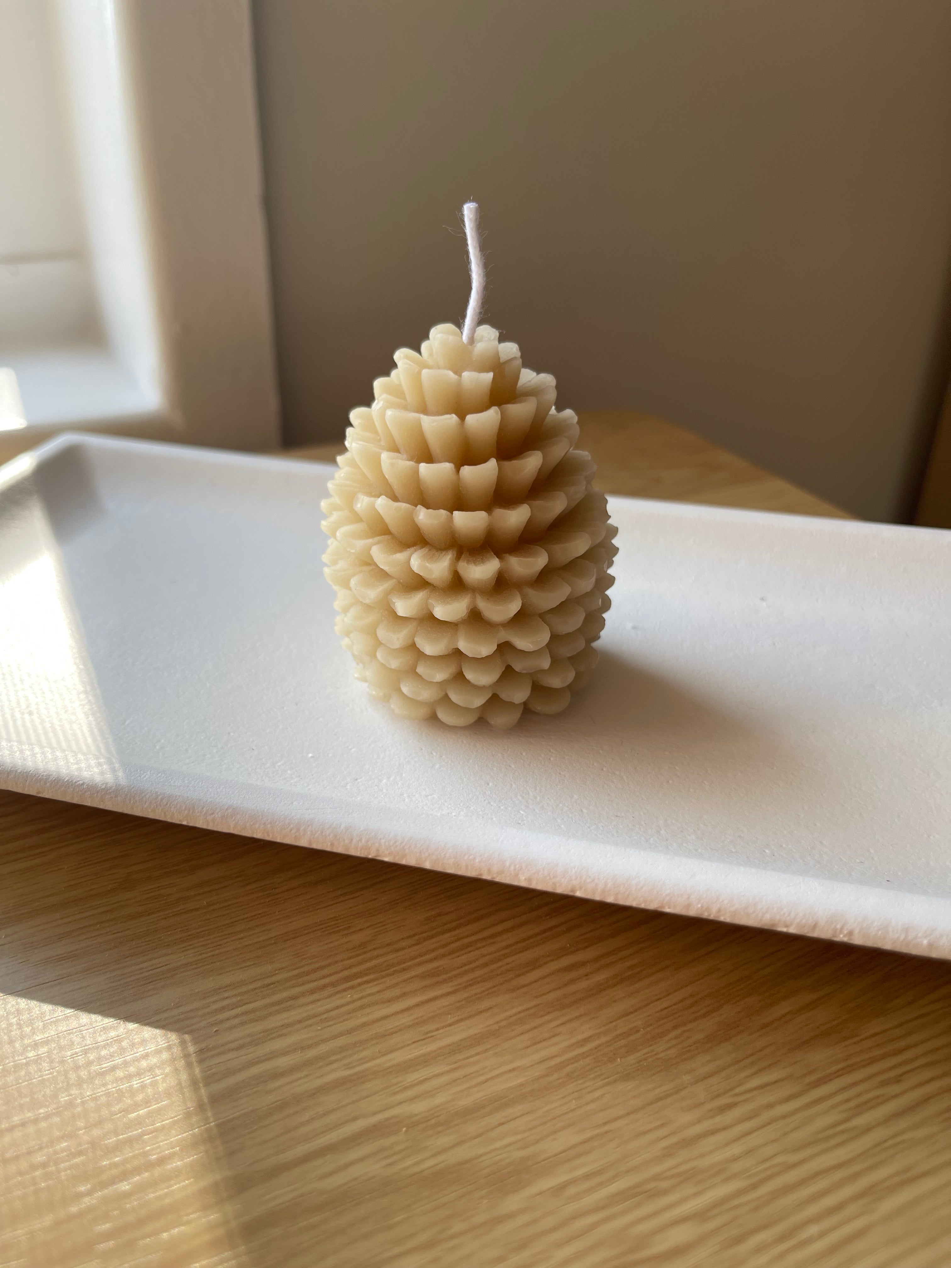 Handcrafted Pinecone Beeswax Candle – Natural Honey Scent, Rustic Décor