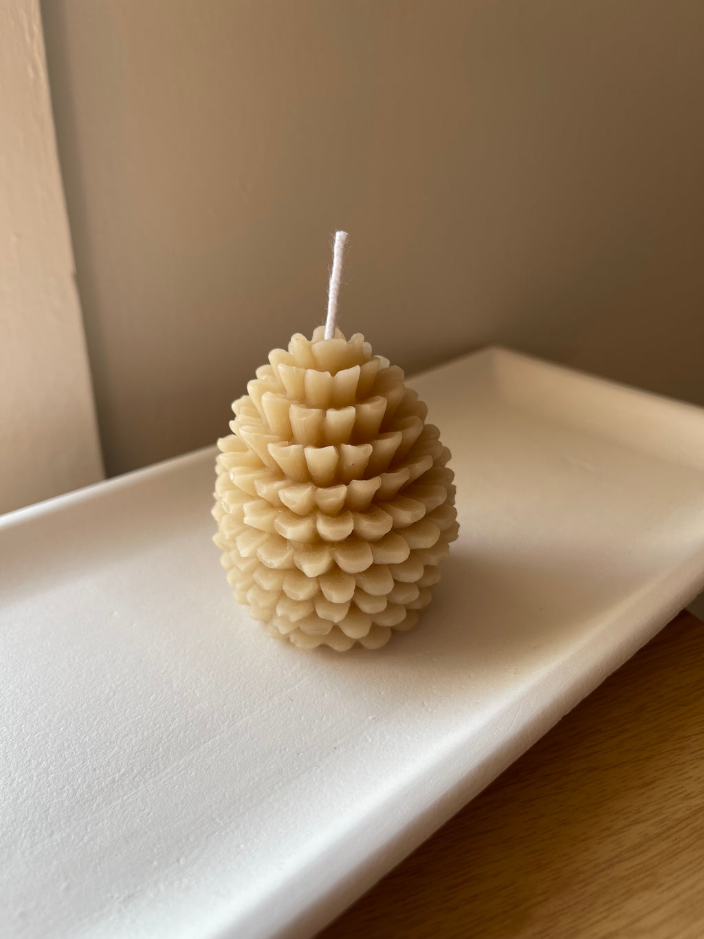 Handcrafted Pinecone Beeswax Candle – Natural Honey Scent, Rustic Décor