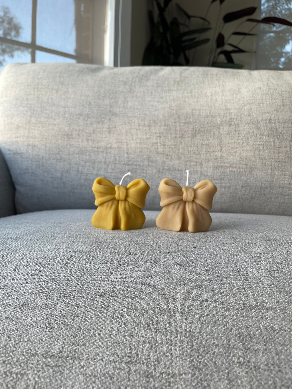 Handmade Pure Beeswax Bow Candle