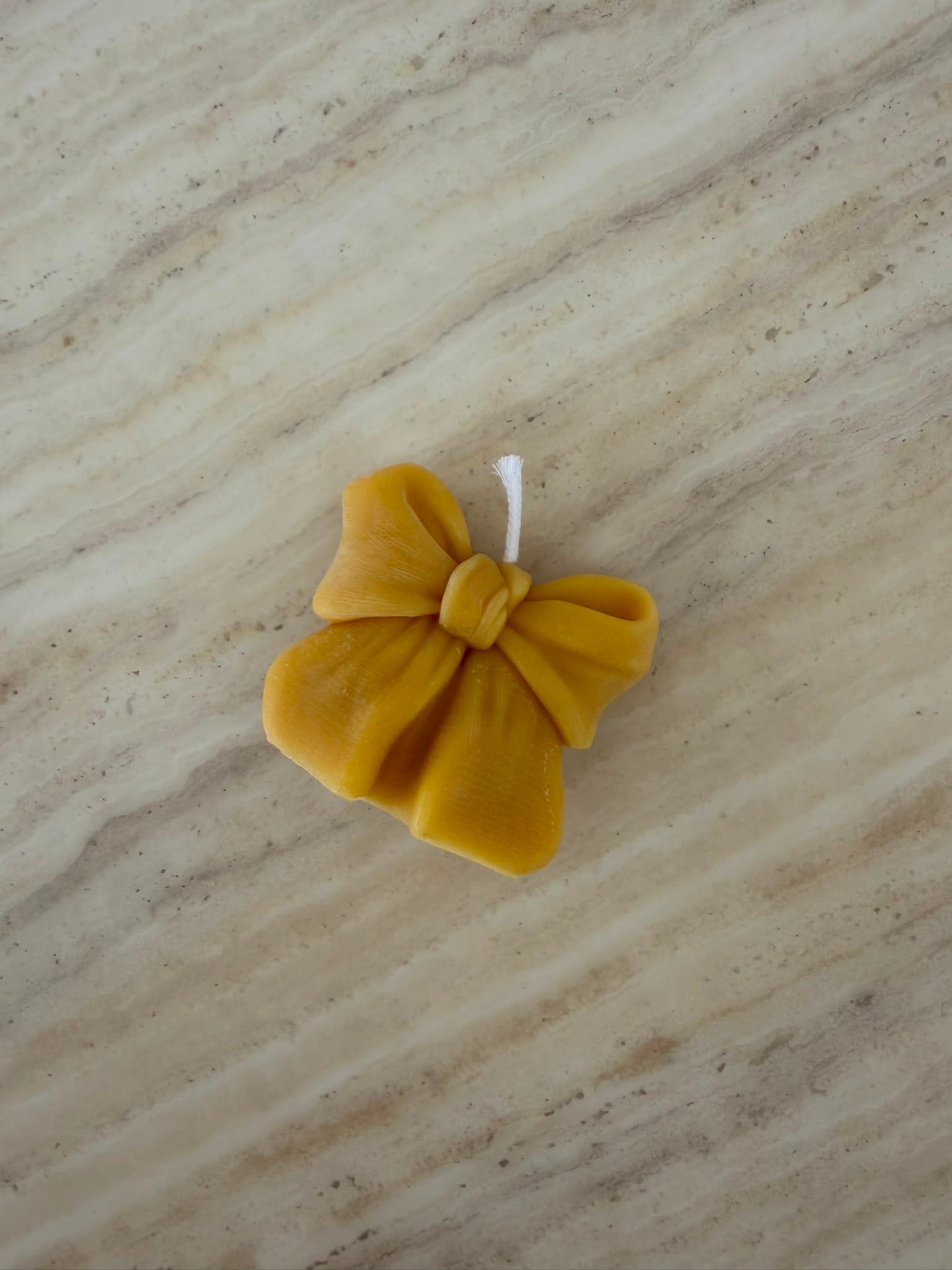Handmade Pure Beeswax Bow Candle
