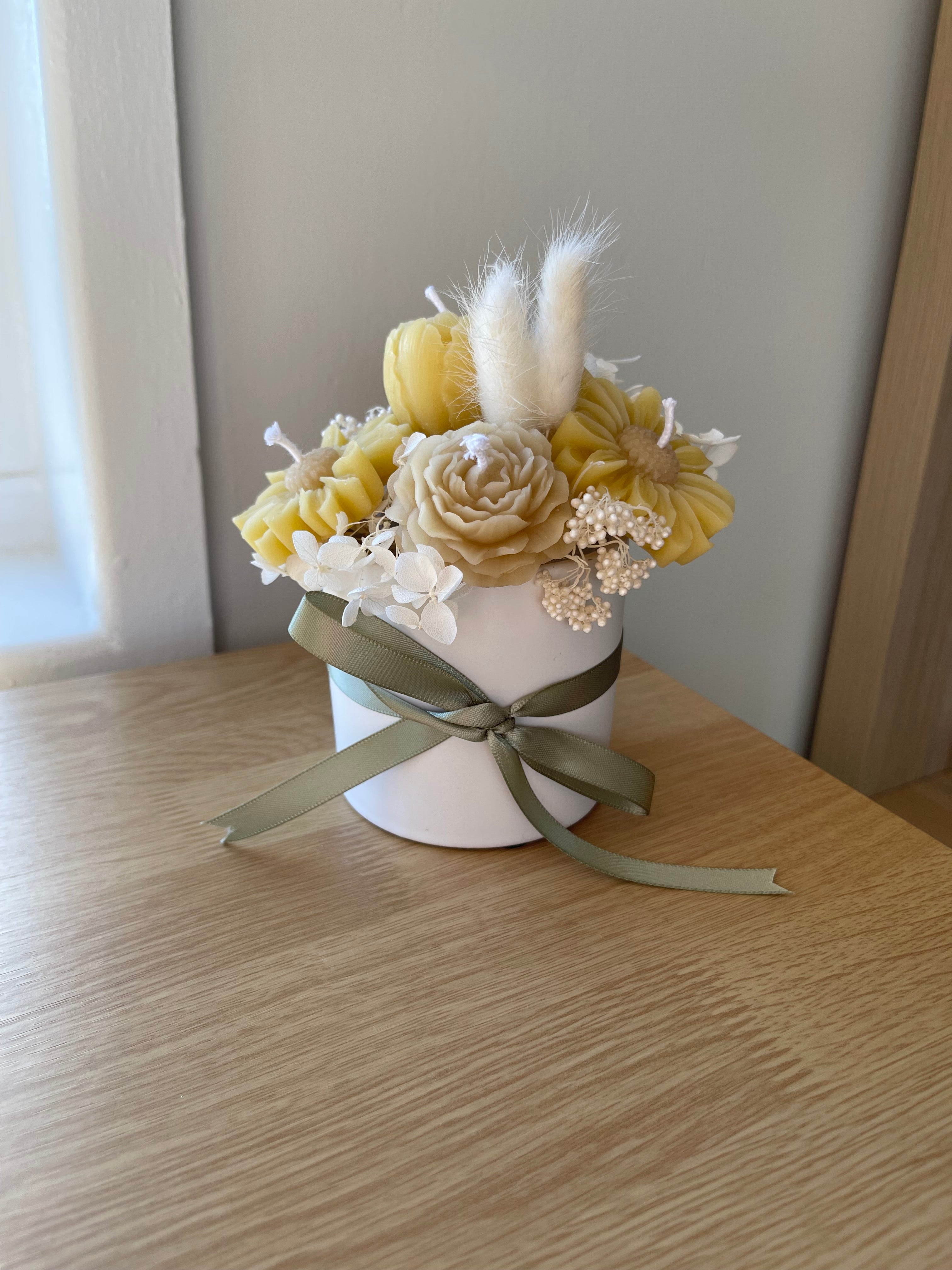 Handmade Beeswax Flower Candle Bouquet: Natural Scented Floral Décor